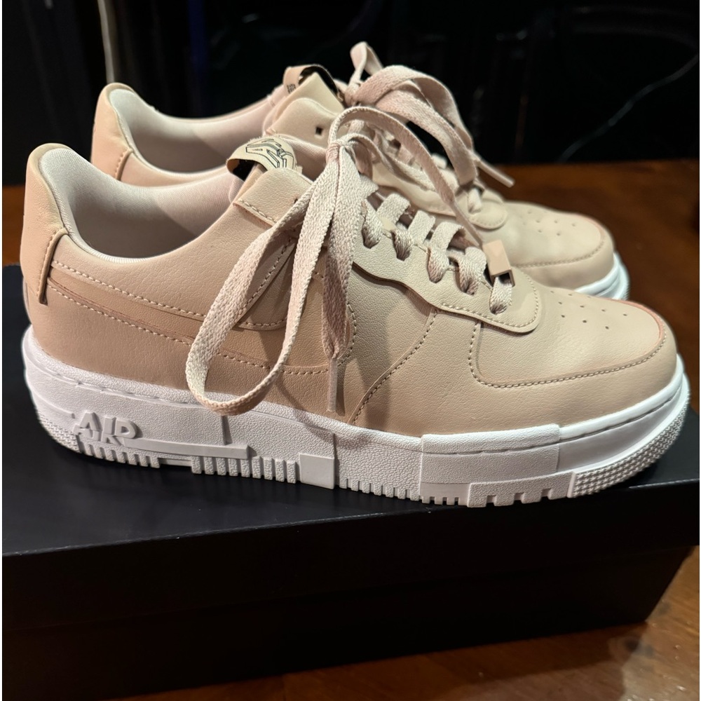NIKE AF1 - AIRFORCE 1 
“Particle Beige”

W Size 9 - Used / Like New
